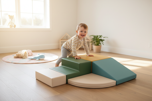 Foam klimset in Scandinavische kinderkamer