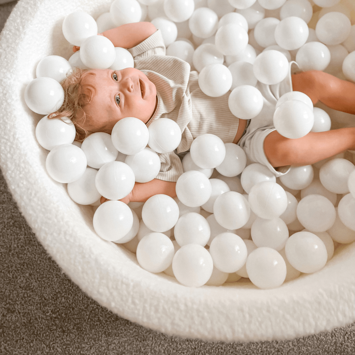 MeowBaby Ronde Bouclé ballenbak Wit