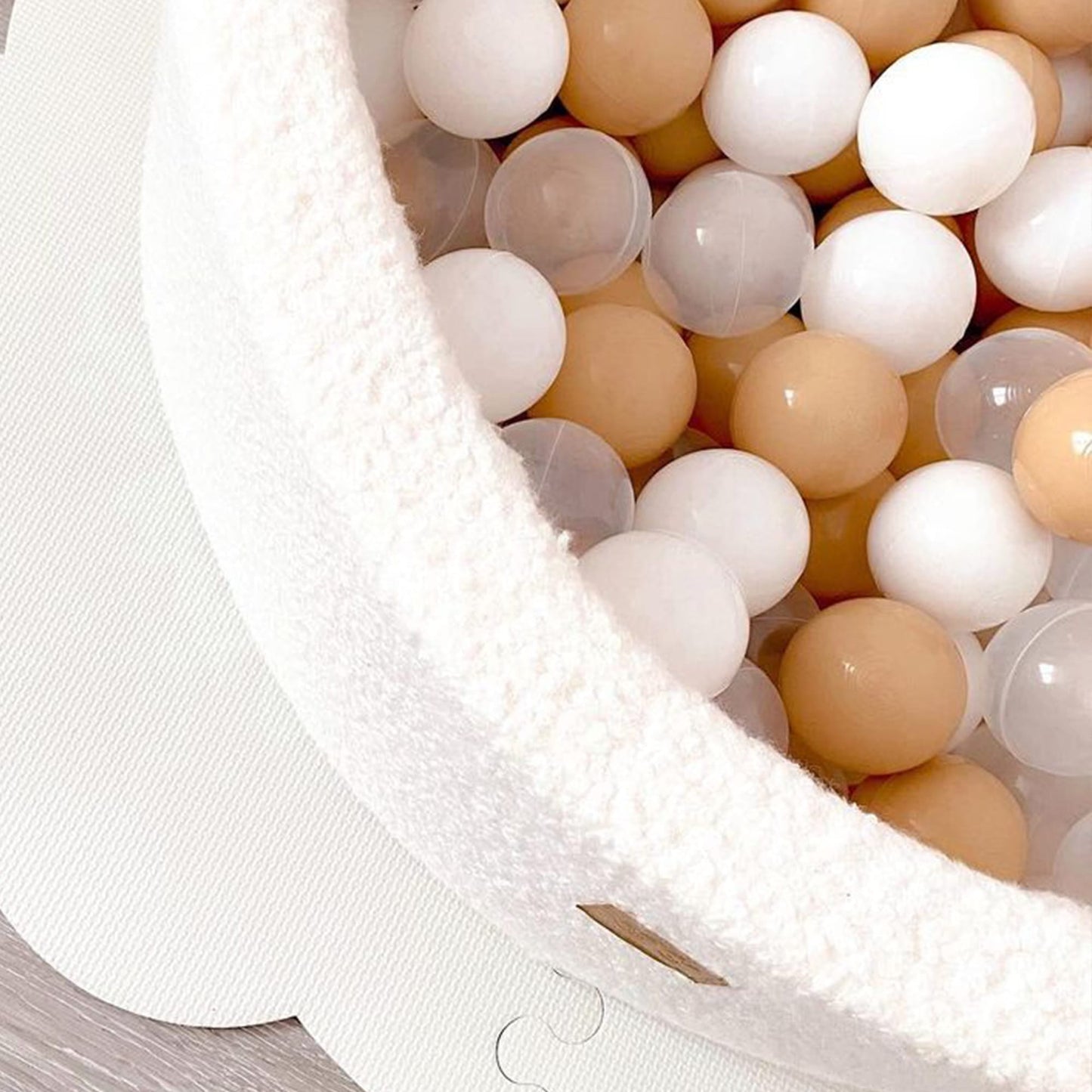 Foamblokken bouclé speelset voor kinderen met ballenbak wit