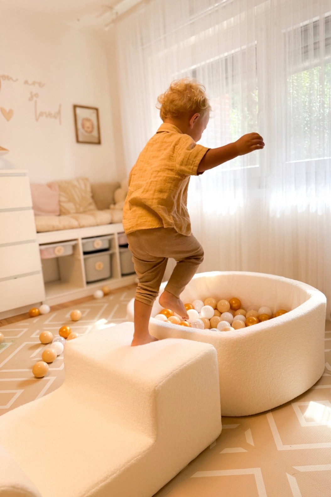Foamblokken bouclé speelset voor kinderen met ballenbak wit