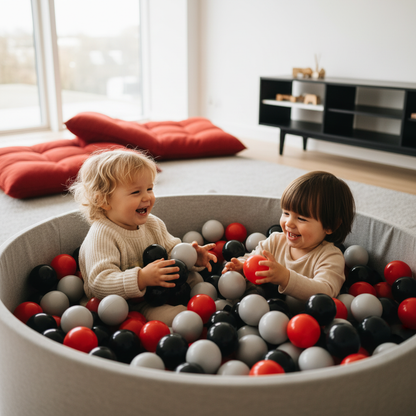 Kids diep in rood zwart wit grijs ballenbak